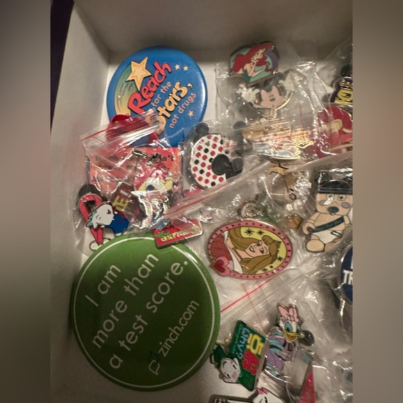 New 55+ Pc Disneyland & Mickey Mouse & Other Cartoon Character Pins Assorted Lot - Picture 2 of 11